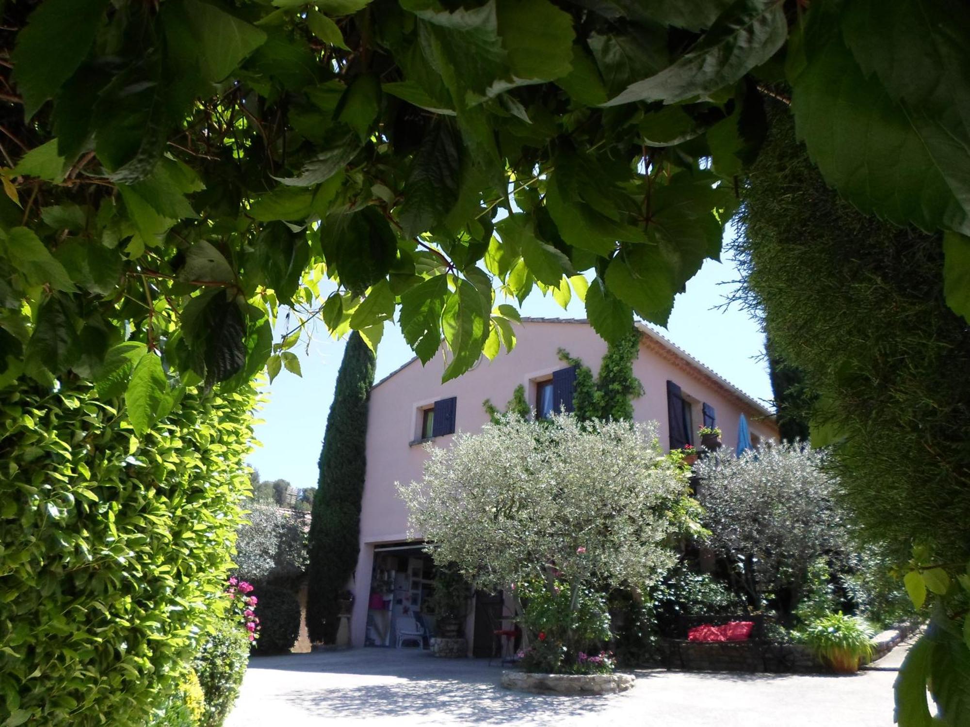 La Sapiniere -Chambres Climatisees Buisson Exterior photo